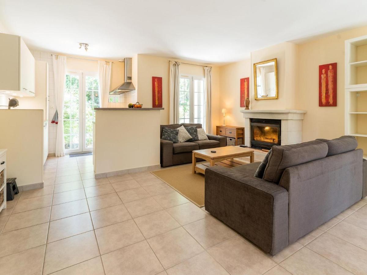Vacation Home In Limoux With Pool Zewnętrze zdjęcie